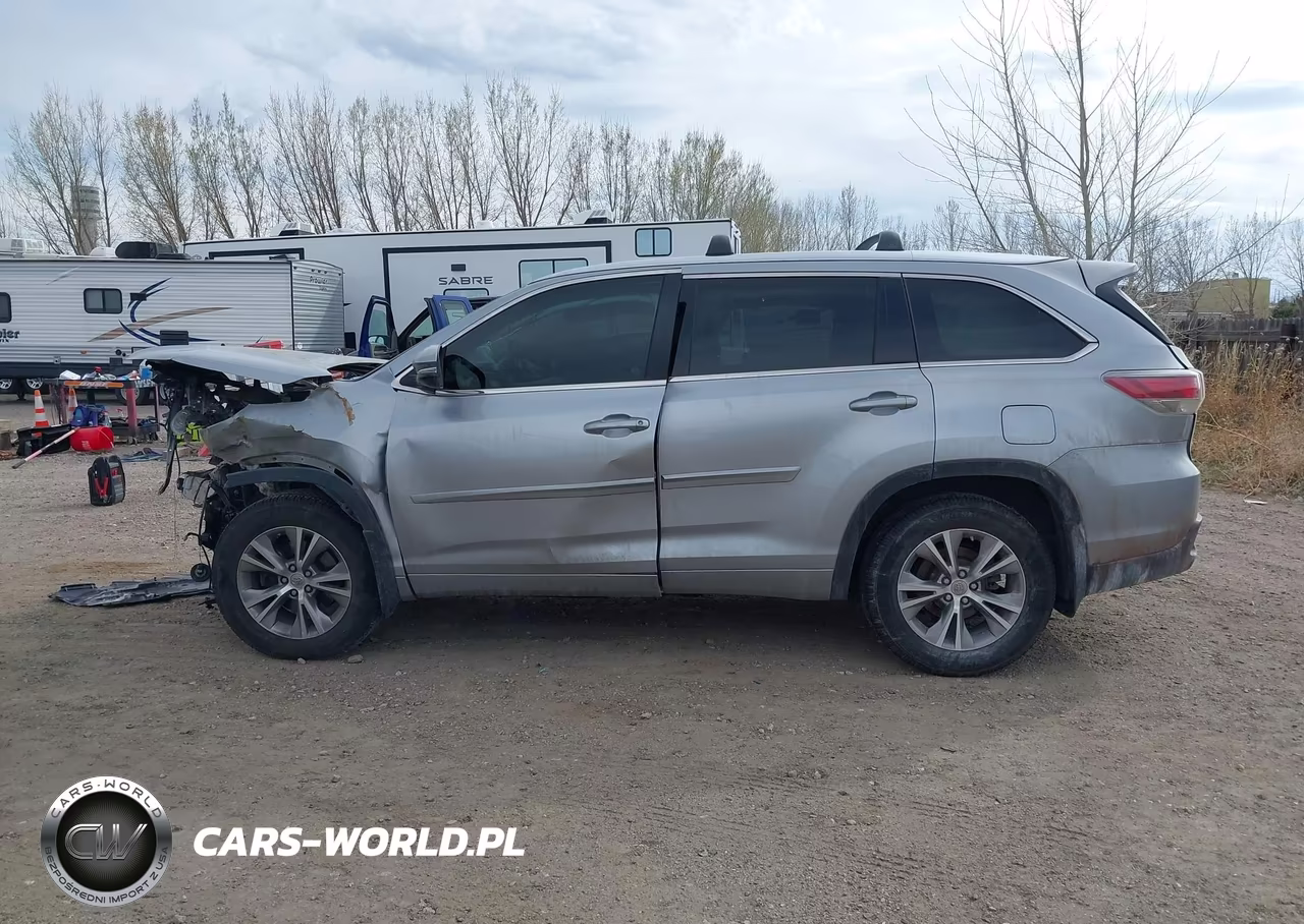 2015 Toyota Highlander Xle V6 VIN:5TDJKRFH8FS213042 - 15