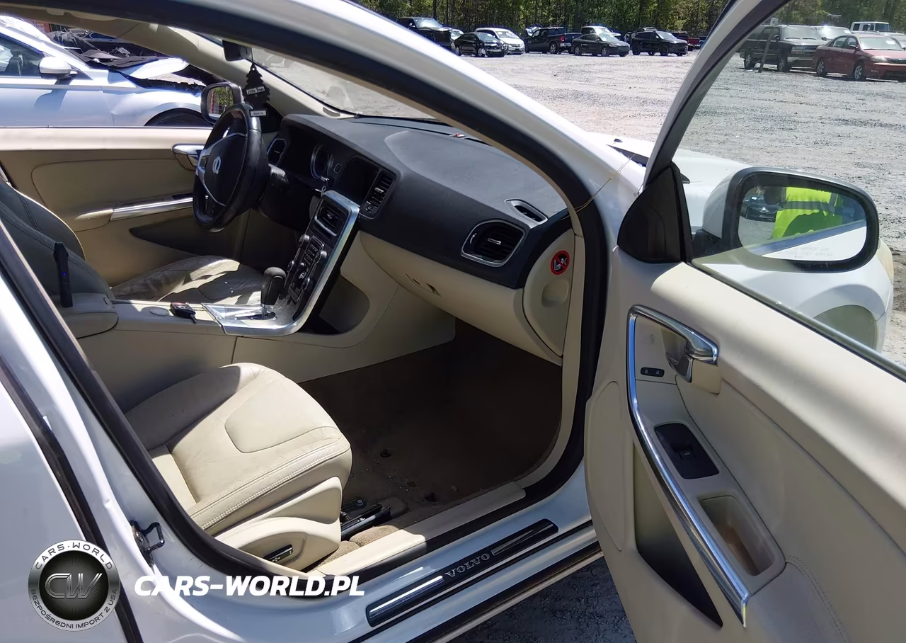 2012 Volvo S60 T5 VIN:YV1622FS2C2026076 - 5
