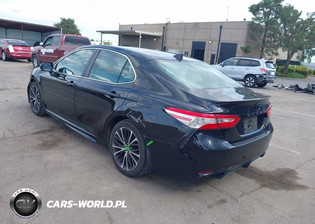 2020 Toyota Camry Se VIN:4T1J11AK2LU995767 - 3