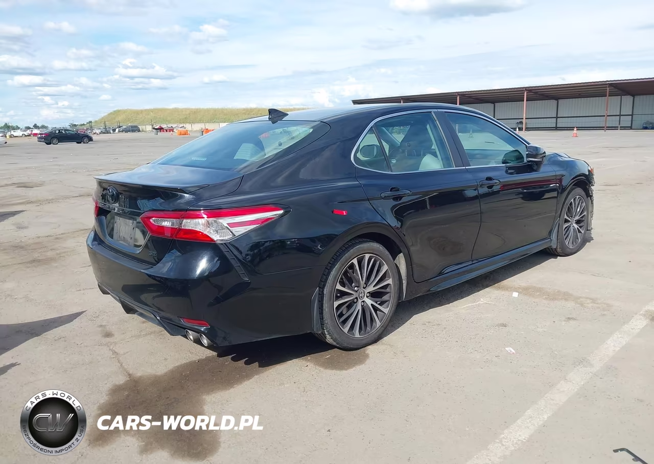 2020 Toyota Camry Se VIN:4T1J11AK2LU995767 - 4