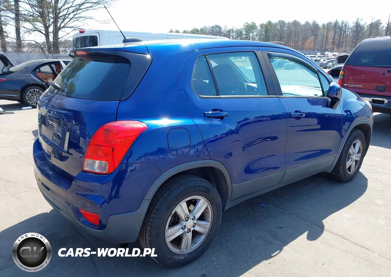 2017 Chevrolet Trax Ls VIN:3GNCJNSB9HL193504 - 4
