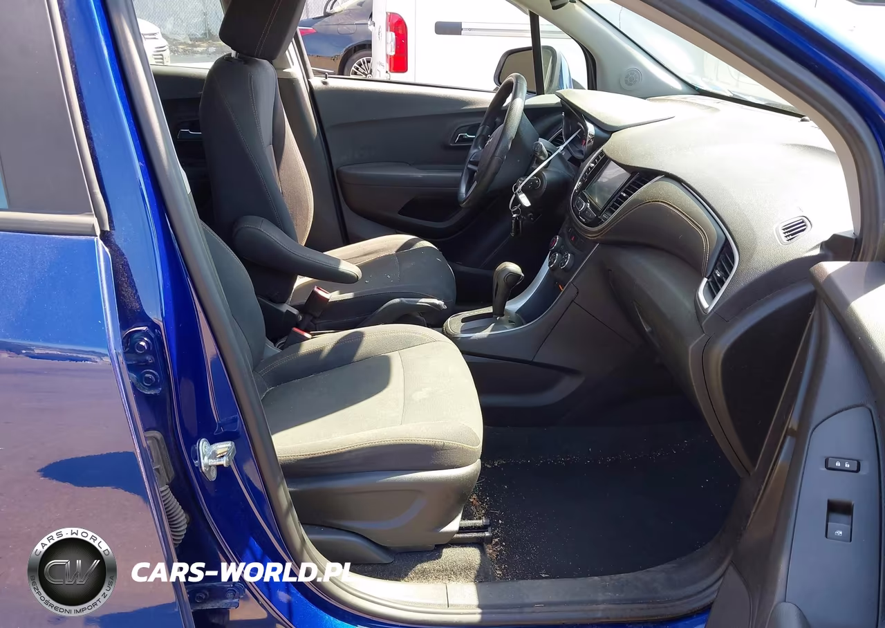 2017 Chevrolet Trax Ls VIN:3GNCJNSB9HL193504 - 5