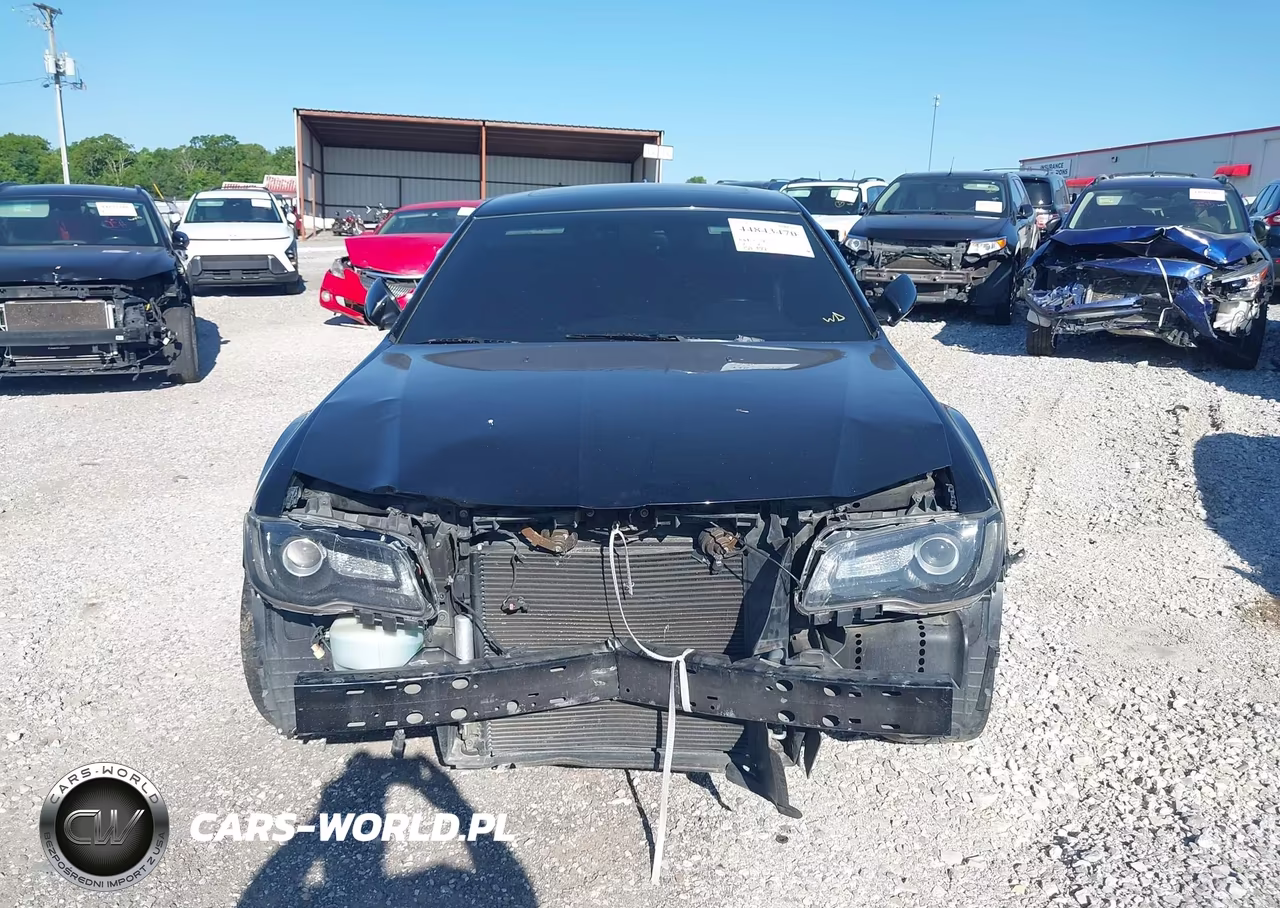 2016 Chrysler 300 S VIN:2C3CCABT0GH100255 - 13