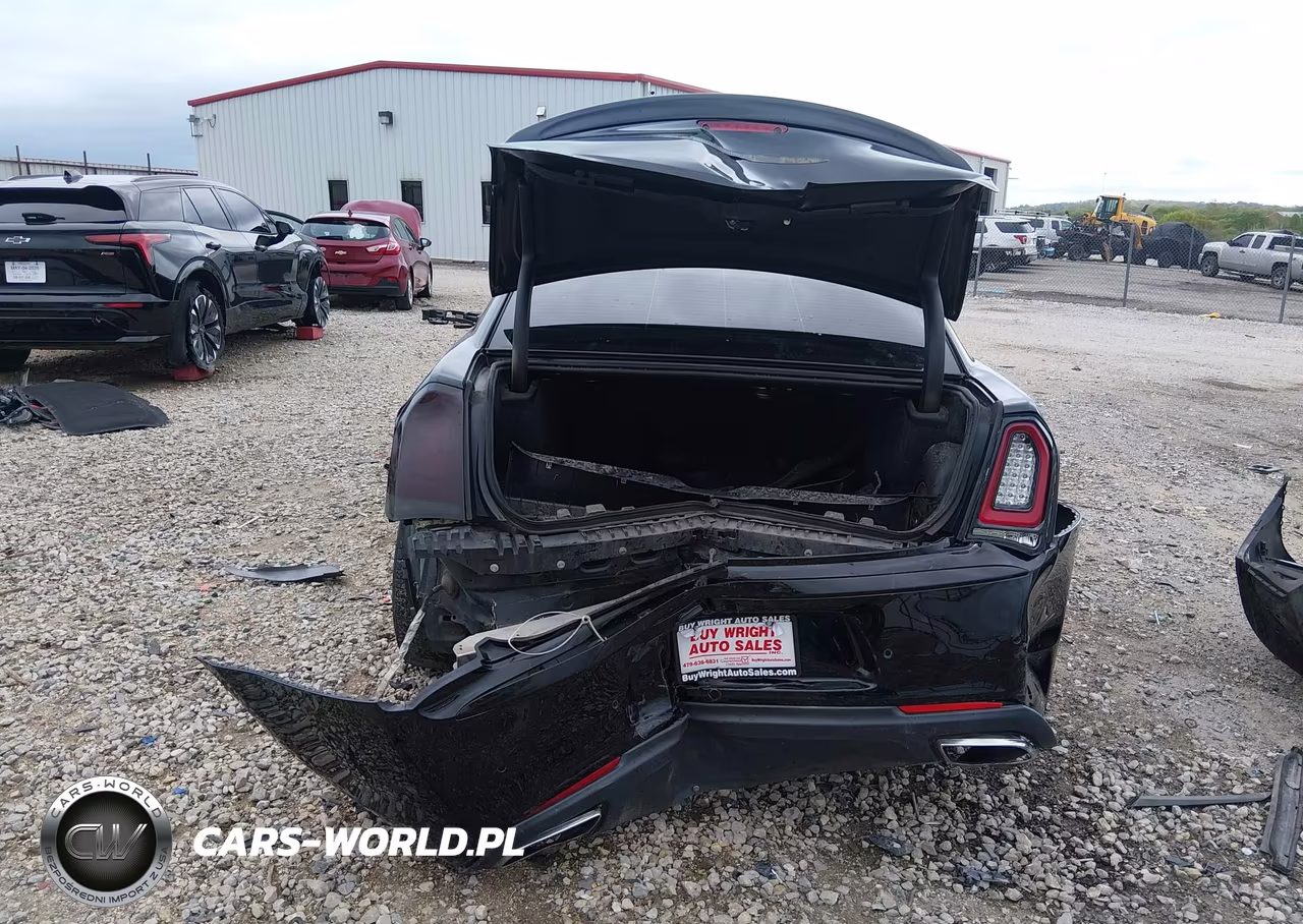 2016 Chrysler 300 S VIN:2C3CCABT0GH100255 - 6