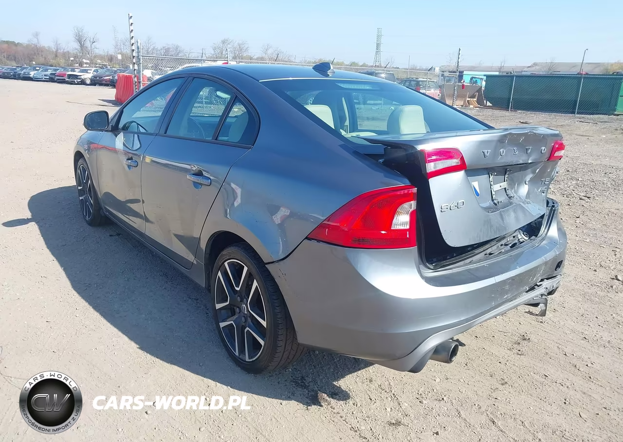 2018 Volvo S60 Dynamic VIN:YV140MTL7J2457984 - 3