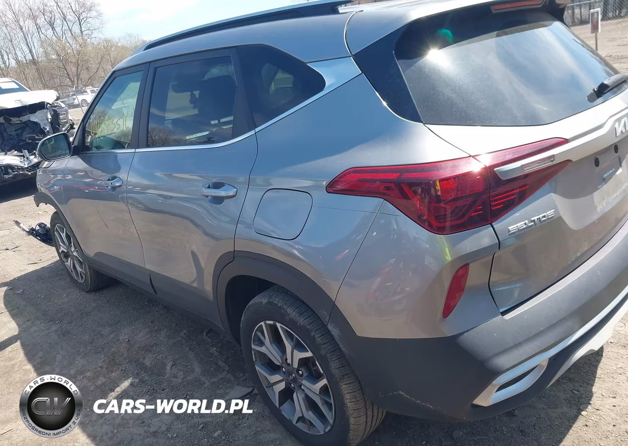 2022 Kia Seltos Ex VIN:KNDERCAA9N7240070 - 3