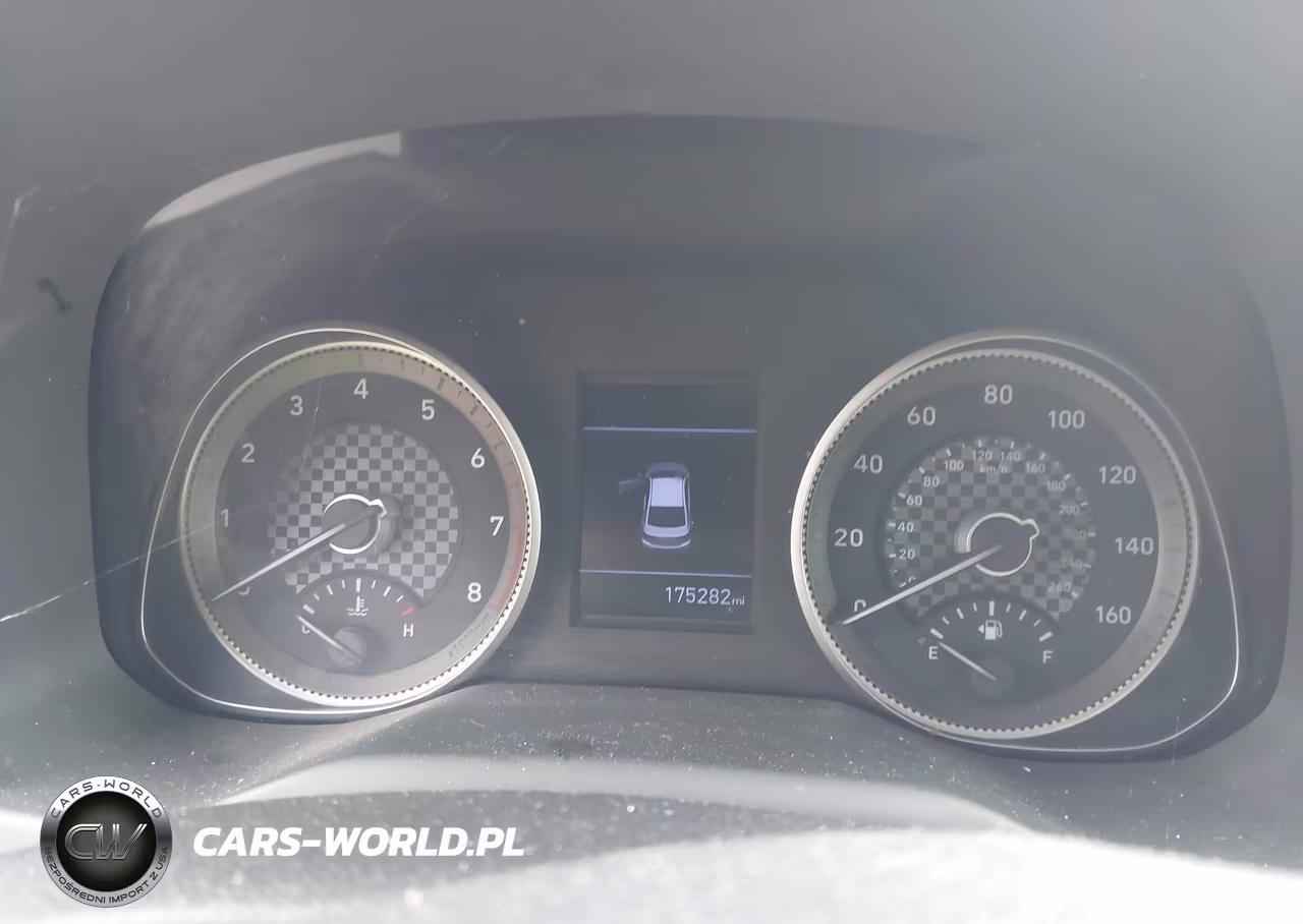 2020 Hyundai Elantra Value Edition VIN:5NPD84LFXLH517072 - 7