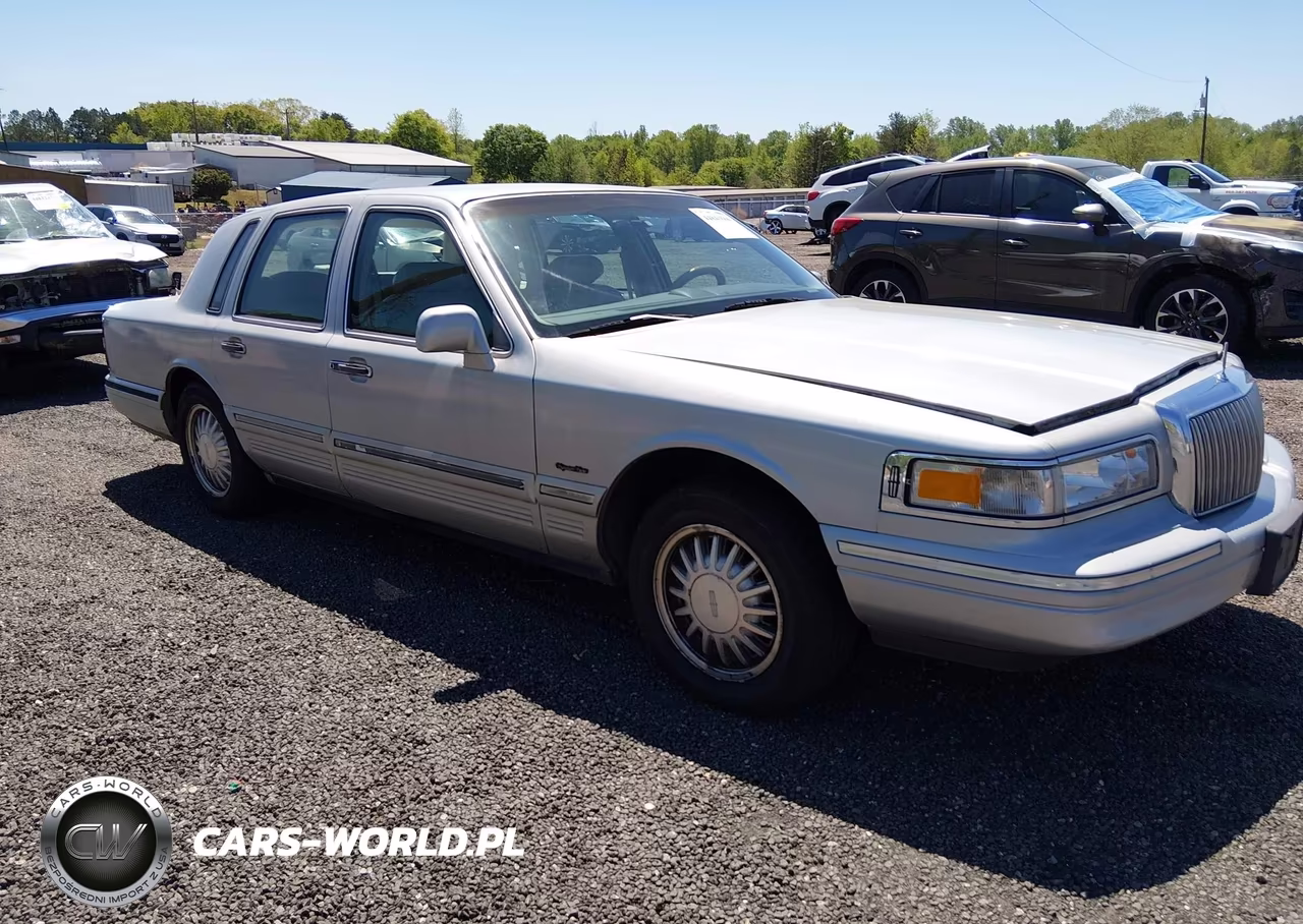 1997 Lincoln Town Car Signature
