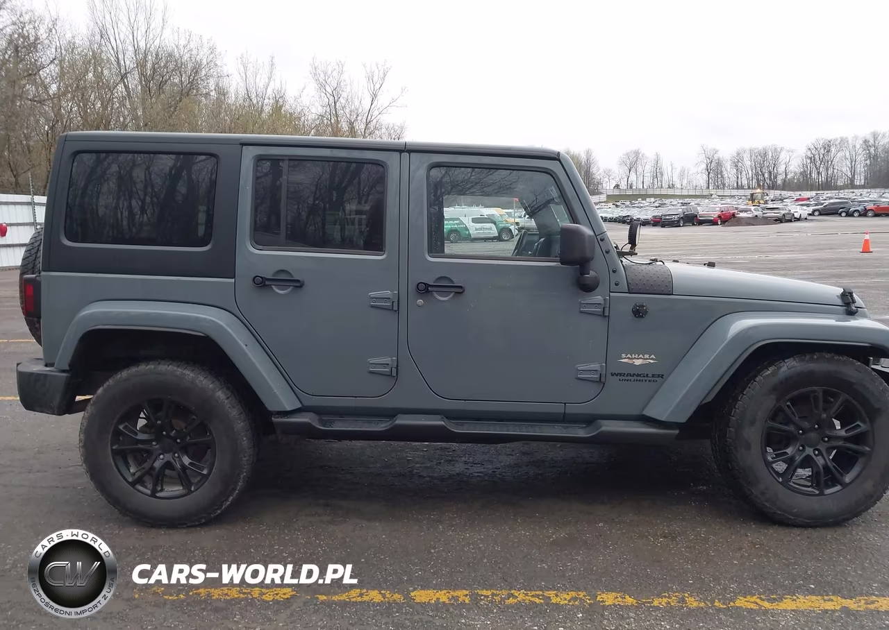 2015 Jeep Wrangler Unlimited Sahara VIN:1C4BJWEG9FL600960 - 13