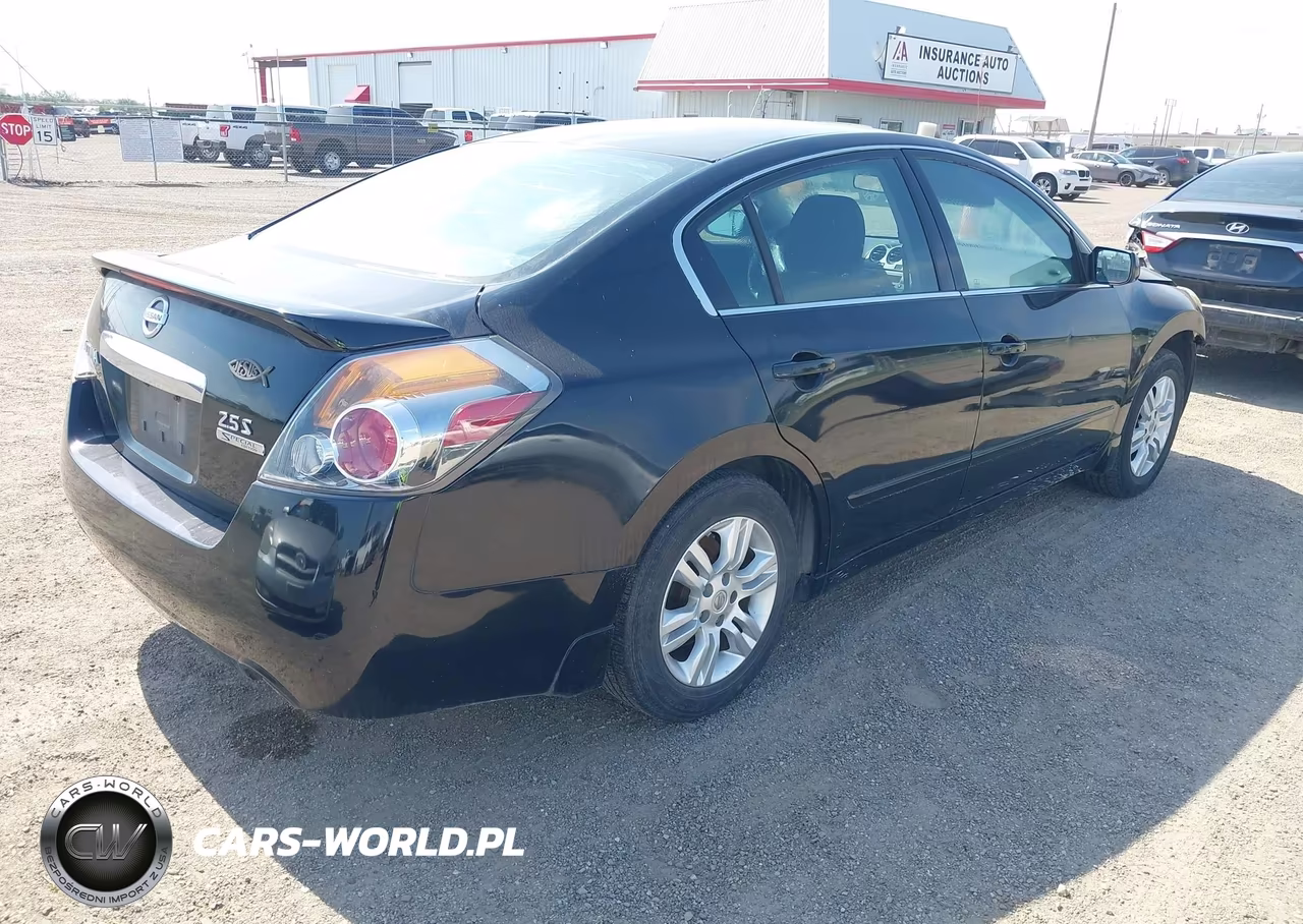2011 Nissan Altima 2.5 S VIN:1N4AL2AP7BN497837 - 4