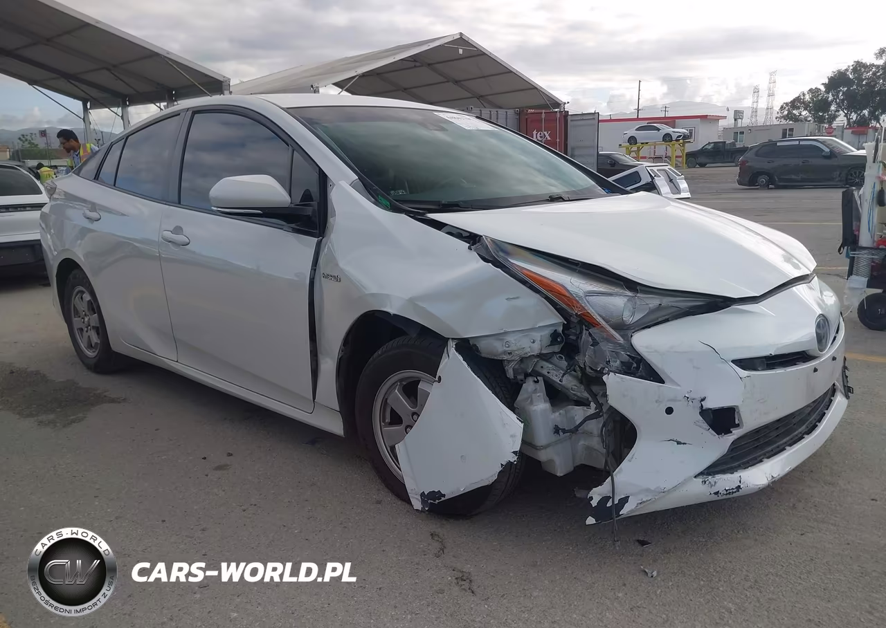 2018 Toyota Prius Three Touring
