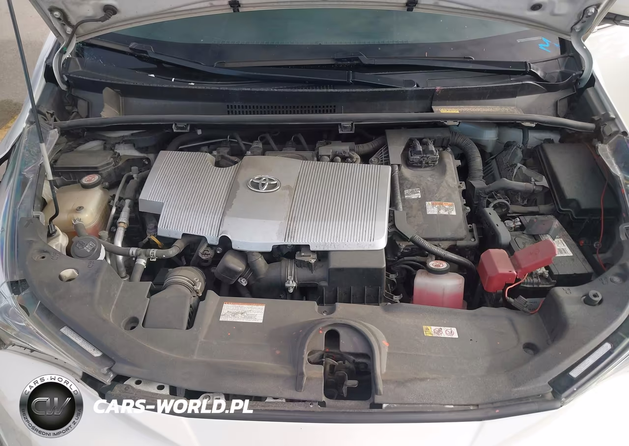 2018 Toyota Prius Three Touring VIN:JTDKARFU4J3055958 - 10