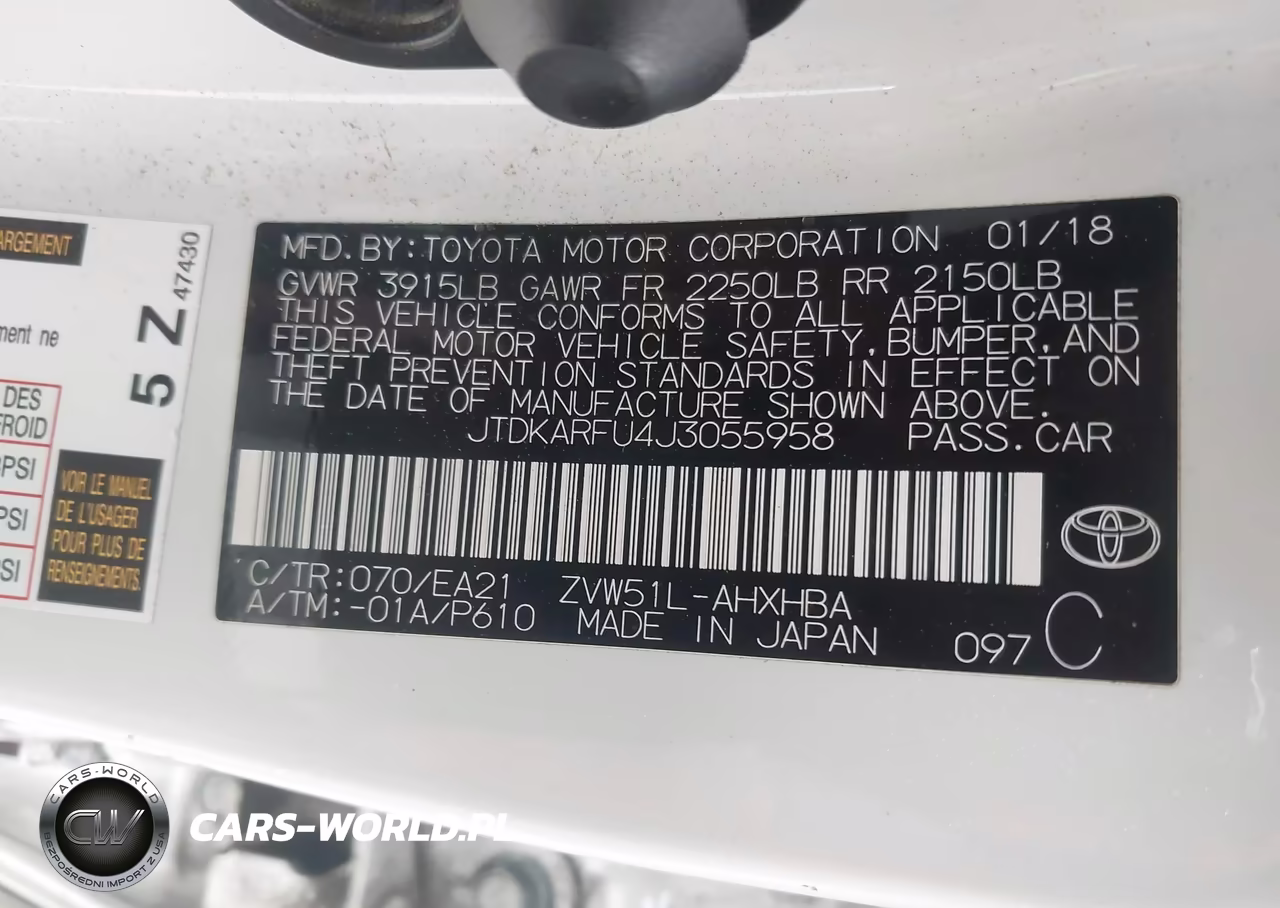 2018 Toyota Prius Three Touring VIN:JTDKARFU4J3055958 - 9