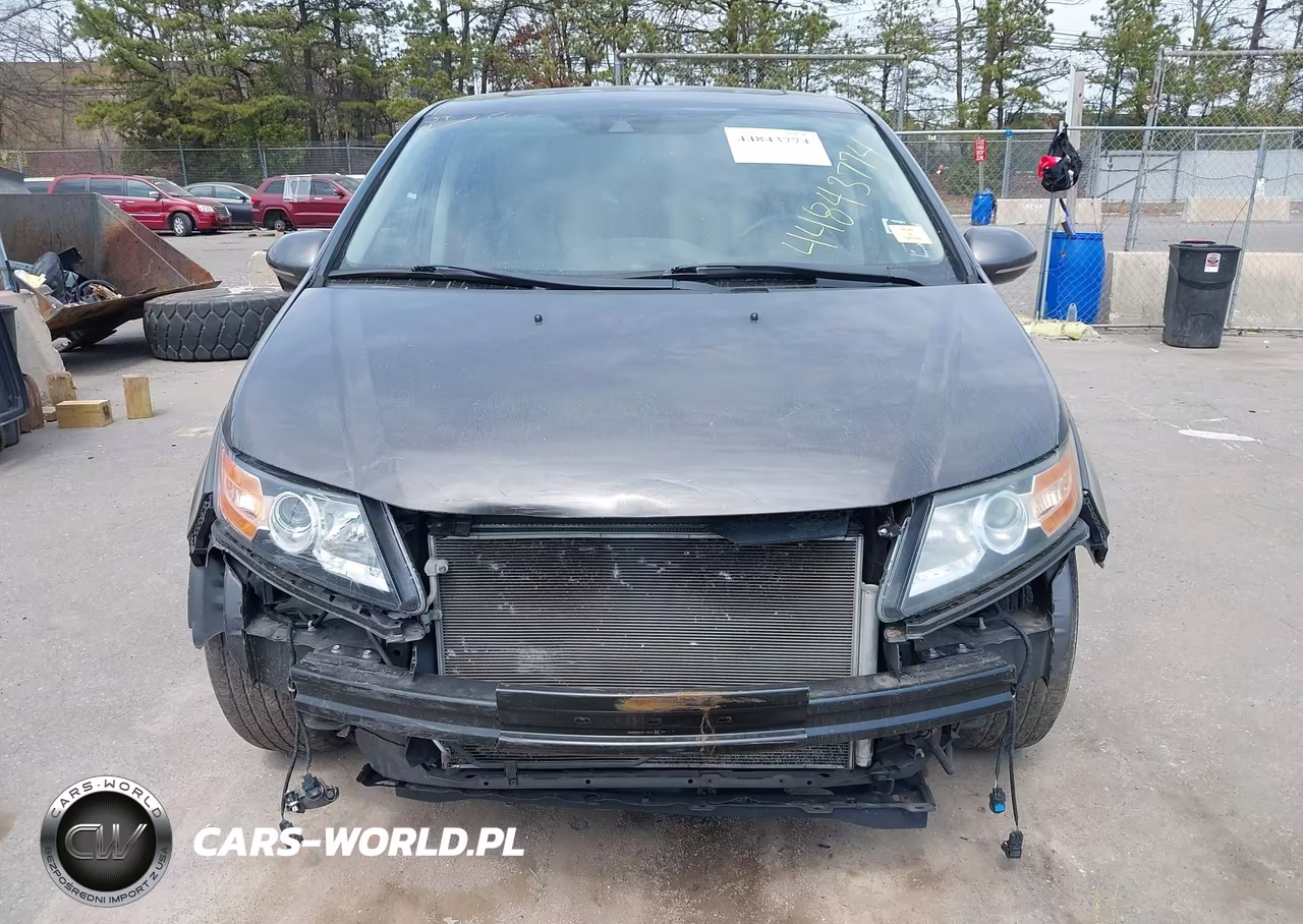 2014 Honda Odyssey Touring-Touring Elite VIN:5FNRL5H93EB010724 - 6