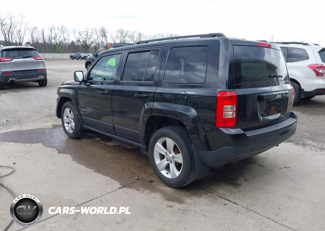 2015 Jeep Patriot Sport VIN:1C4NJPBB7FD328706 - 3