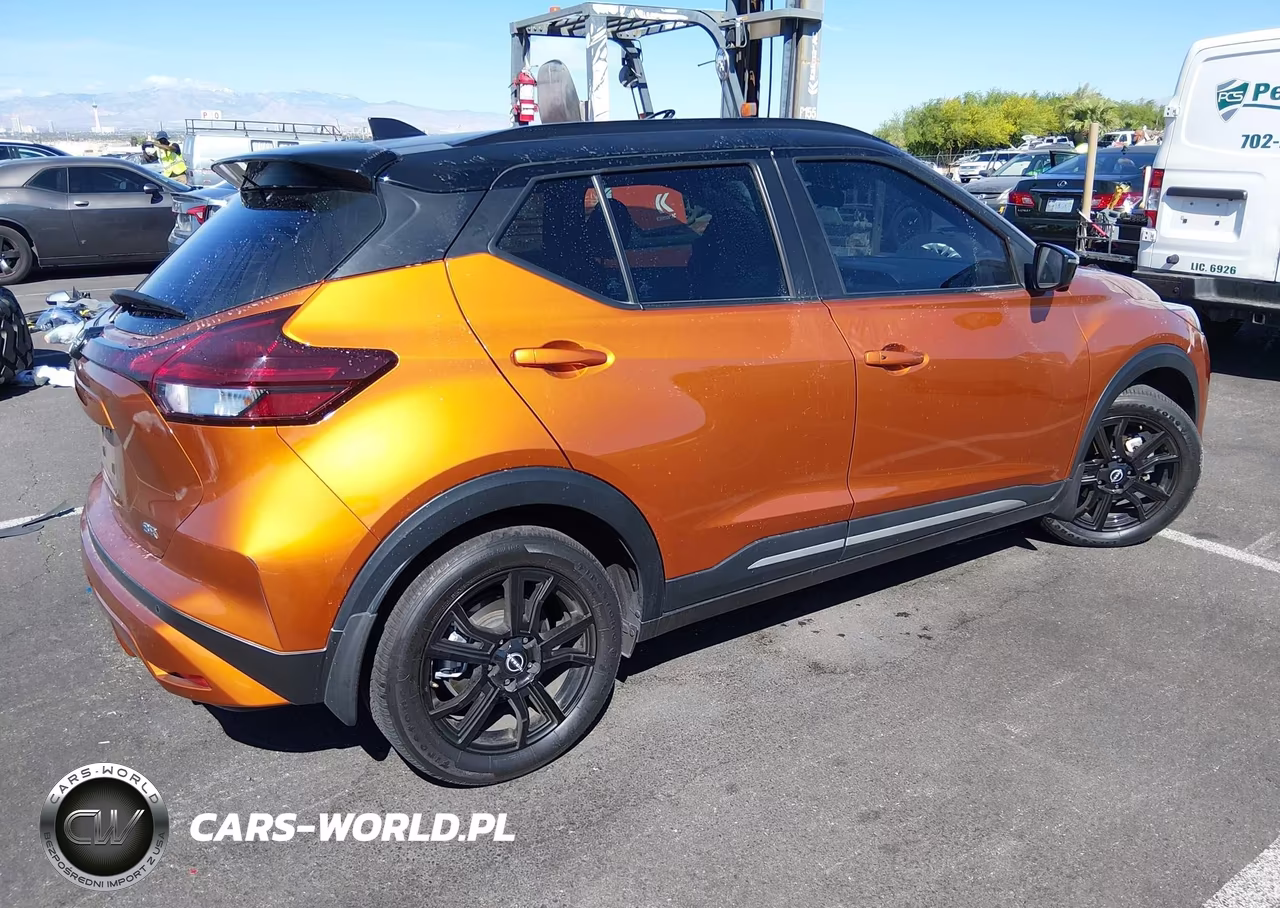 2024 Nissan Kicks Sr Xtronic Cvt VIN:3N1CP5DV2RL567390 - 4