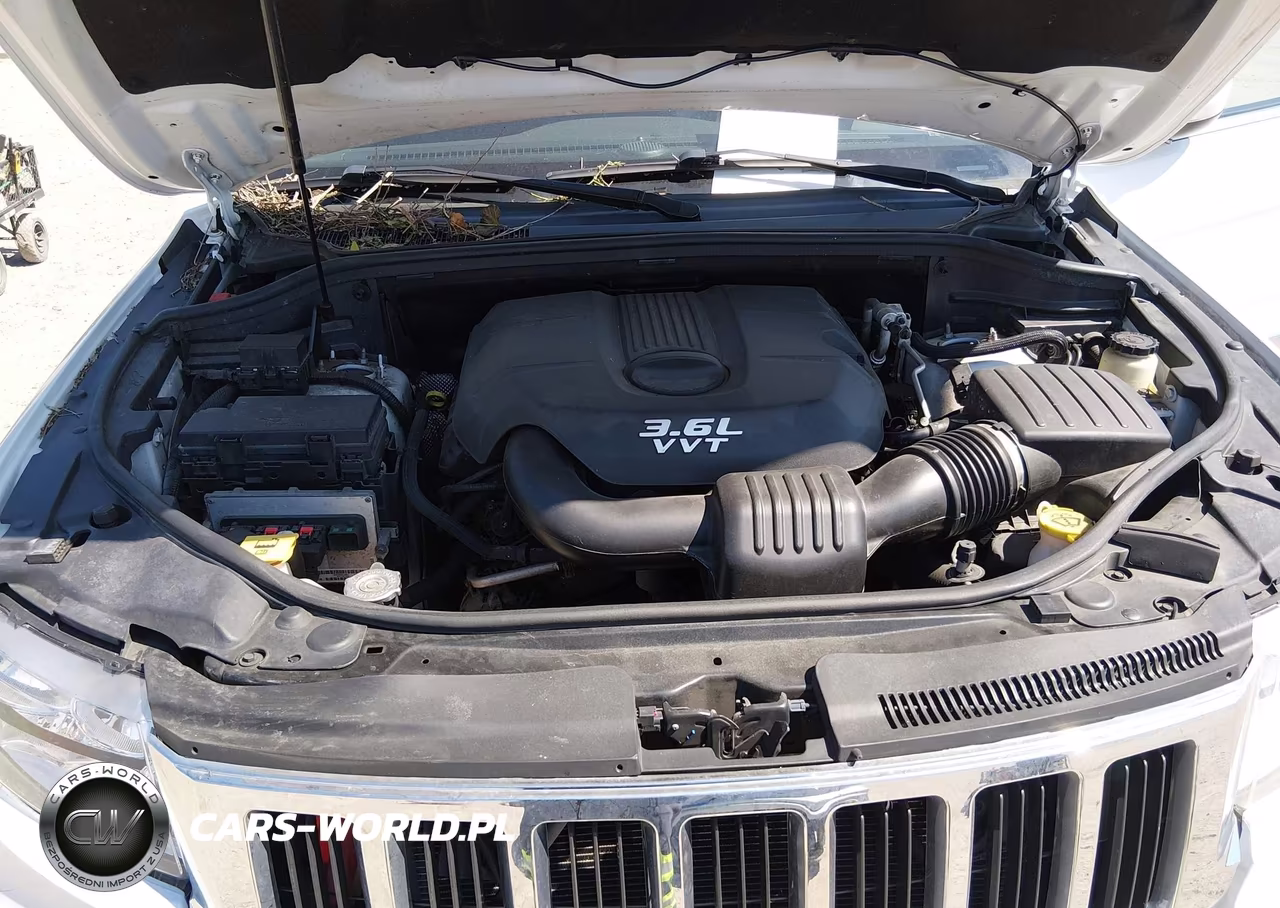 2013 Jeep Grand Cherokee Laredo VIN:1C4RJFAG0DC592118 - 10