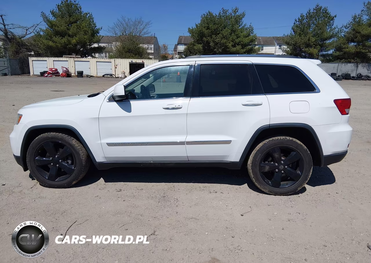2013 Jeep Grand Cherokee Laredo VIN:1C4RJFAG0DC592118 - 14