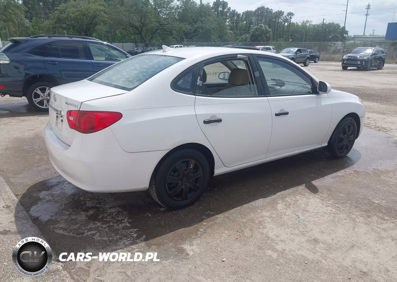 2010 Hyundai Elantra Gls VIN:KMHDU4AD8AU090907 - 4