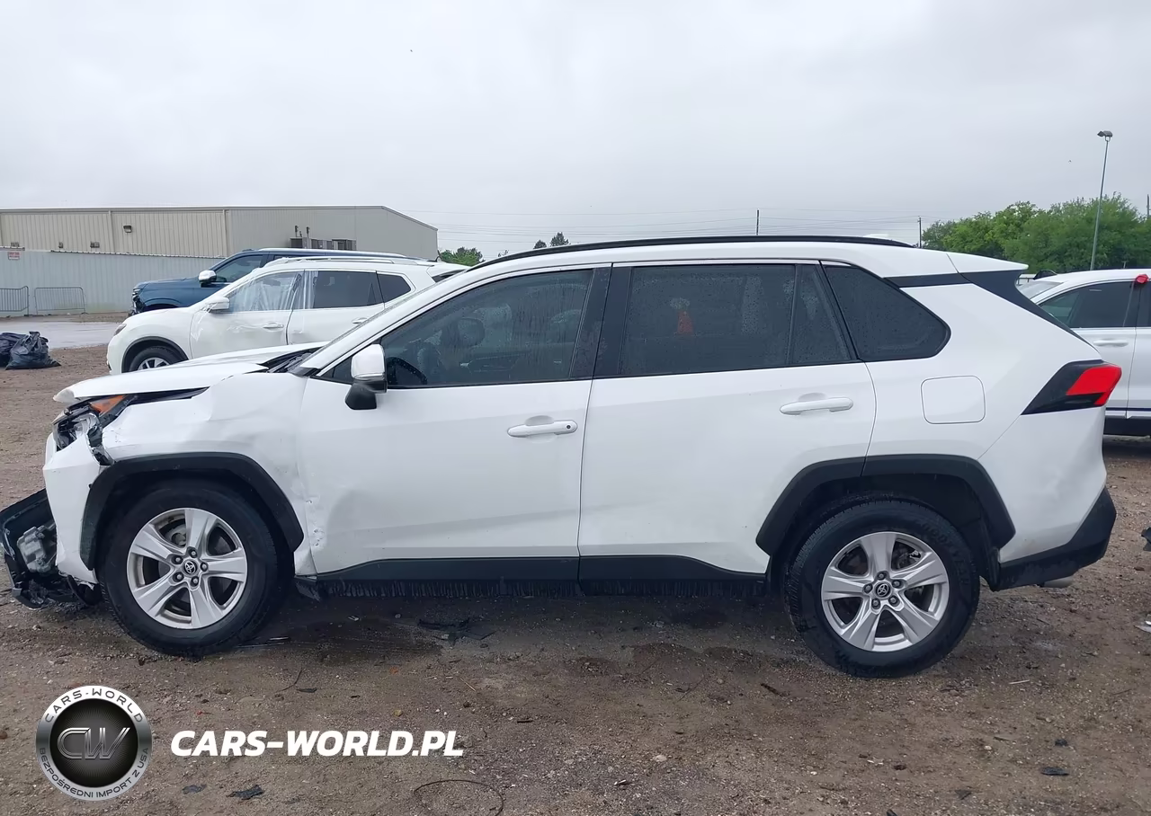 2021 Toyota Rav4 Xle VIN:2T3W1RFV4MC131580 - 14