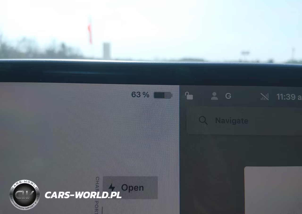 2023 Tesla Model Y Awd-Long Range Dual Motor All-Wheel Drive VIN:7SAYGDEE5PA079087 - 17