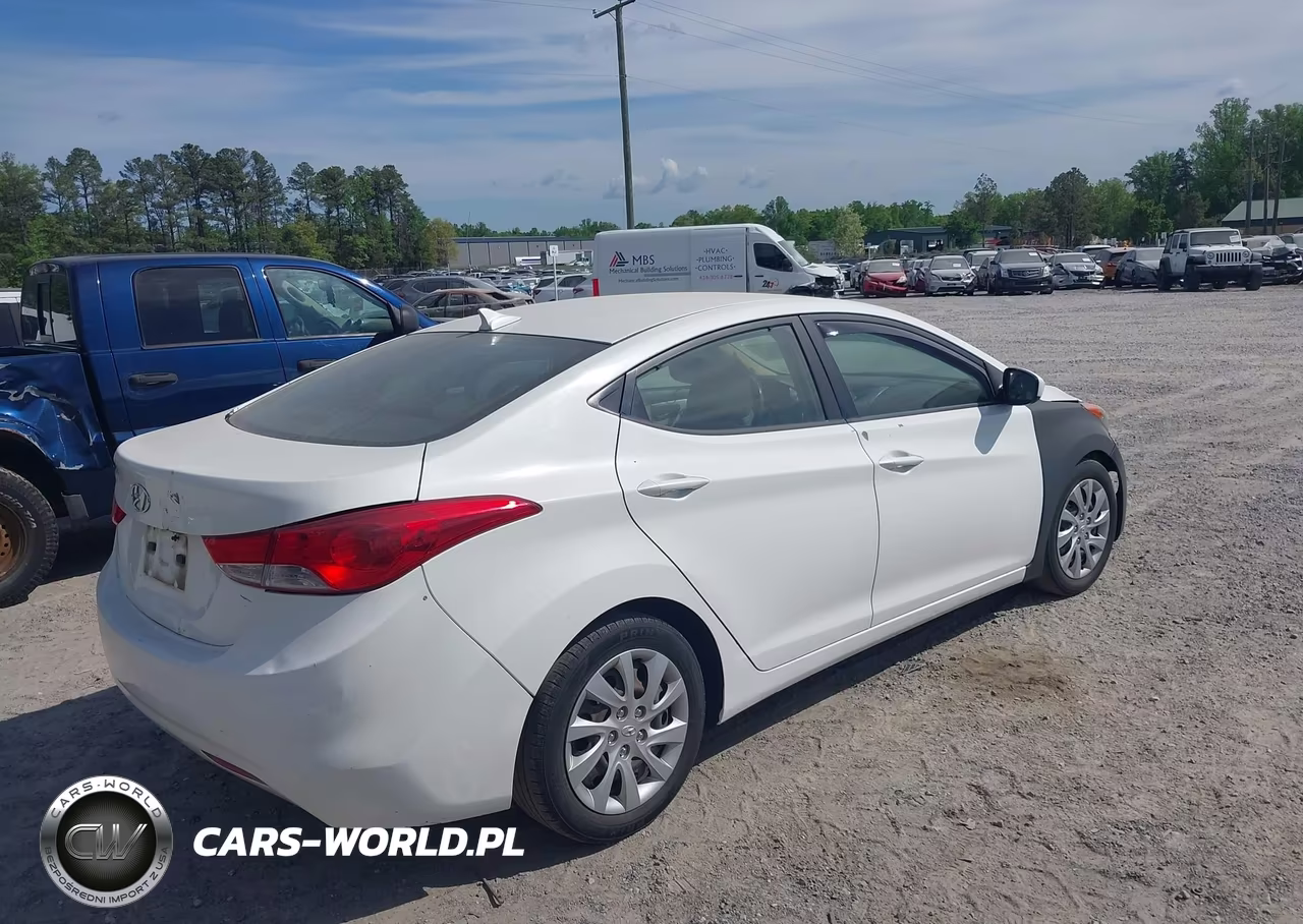 2012 Hyundai Elantra Gls VIN:5NPDH4AE4CH076663 - 4