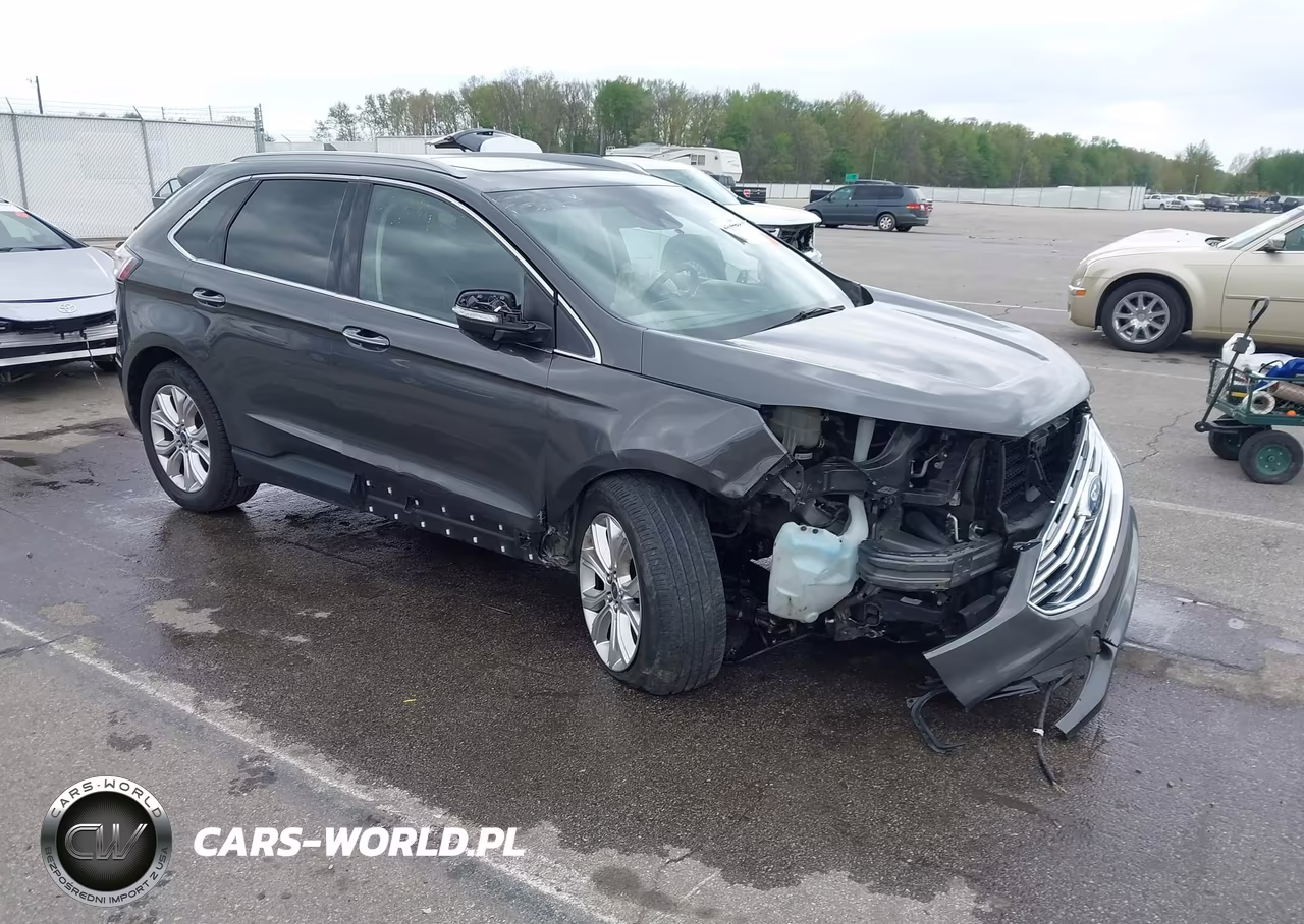 2020 Ford Edge Titanium
