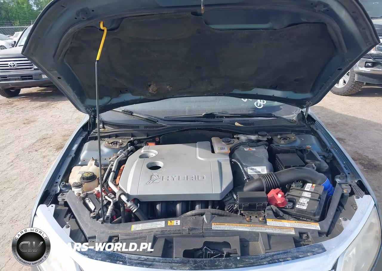 2012 Ford Fusion Hybrid VIN:3FADP0L3XCR373303 - 10
