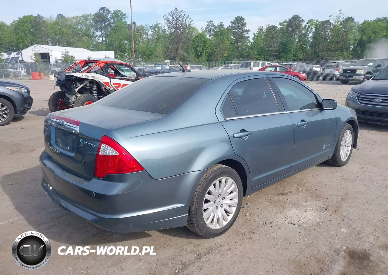 2012 Ford Fusion Hybrid VIN:3FADP0L3XCR373303 - 4