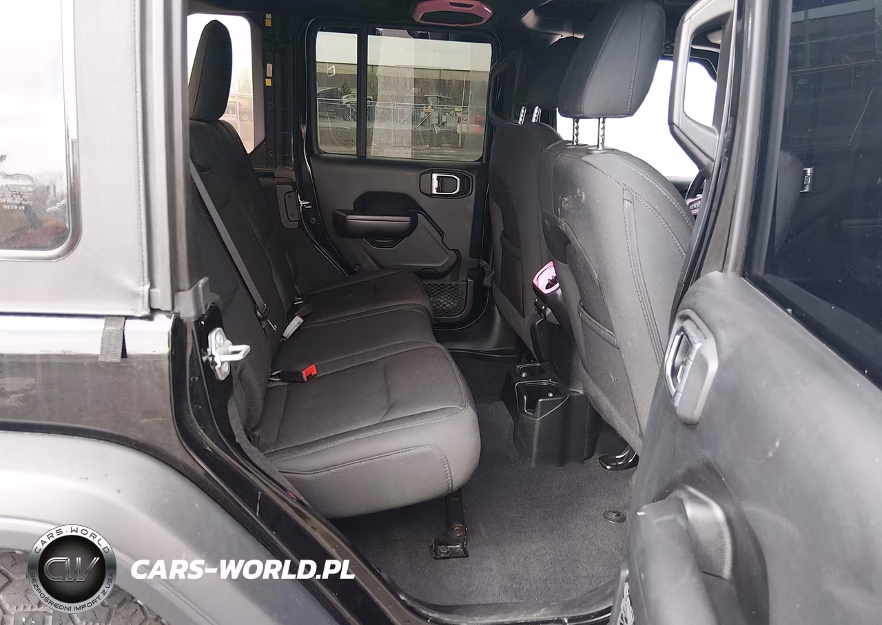2019 Jeep Wrangler Unlimited Sport S 4X4 VIN:1C4HJXDG9KW631748 - 8