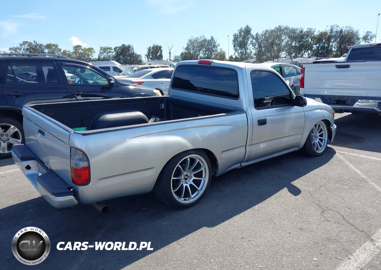 2000 Toyota Tacoma VIN:4TANL42NXYZ608334 - 4