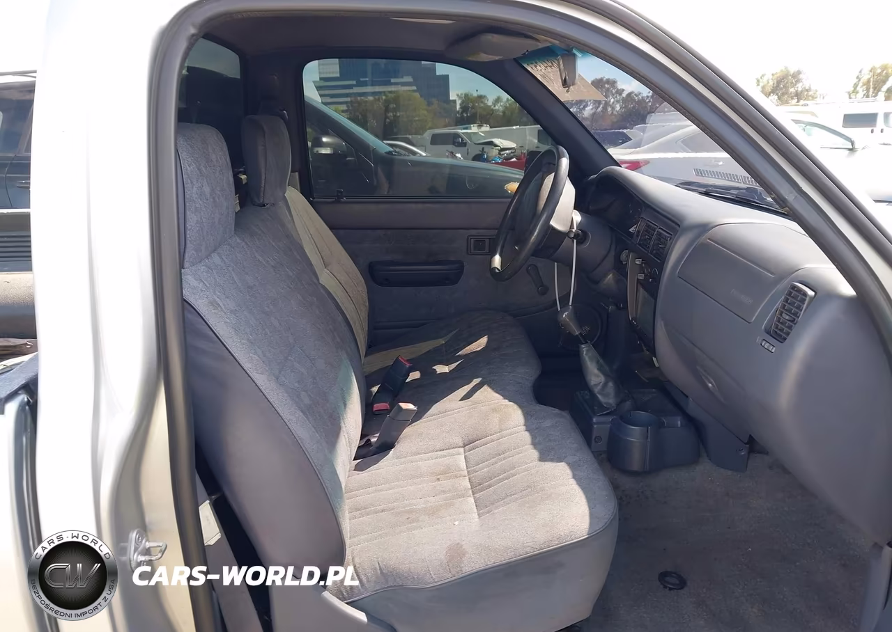 2000 Toyota Tacoma VIN:4TANL42NXYZ608334 - 5