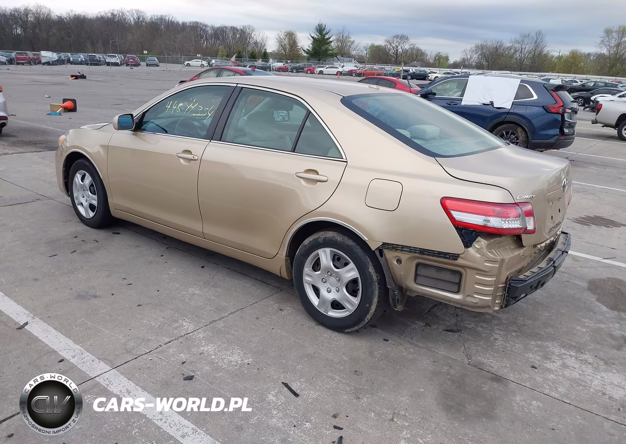 2011 Toyota Camry Le VIN:4T1BF3EKXBU175866 - 3