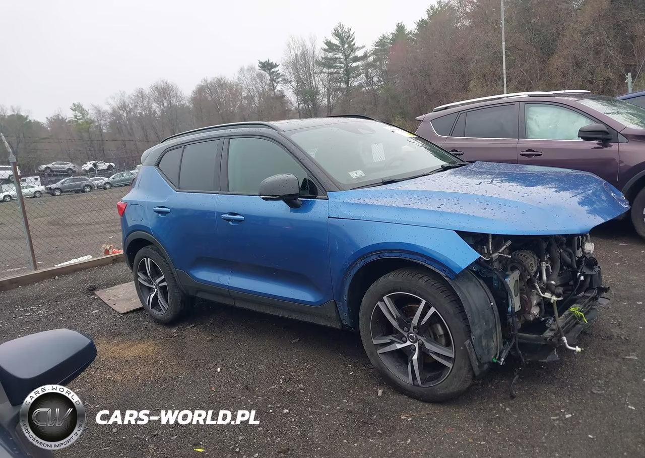 2019 Volvo Xc40 T5 Momentum-T5 R-Design VIN:YV4162XZ6K2005811 - 14