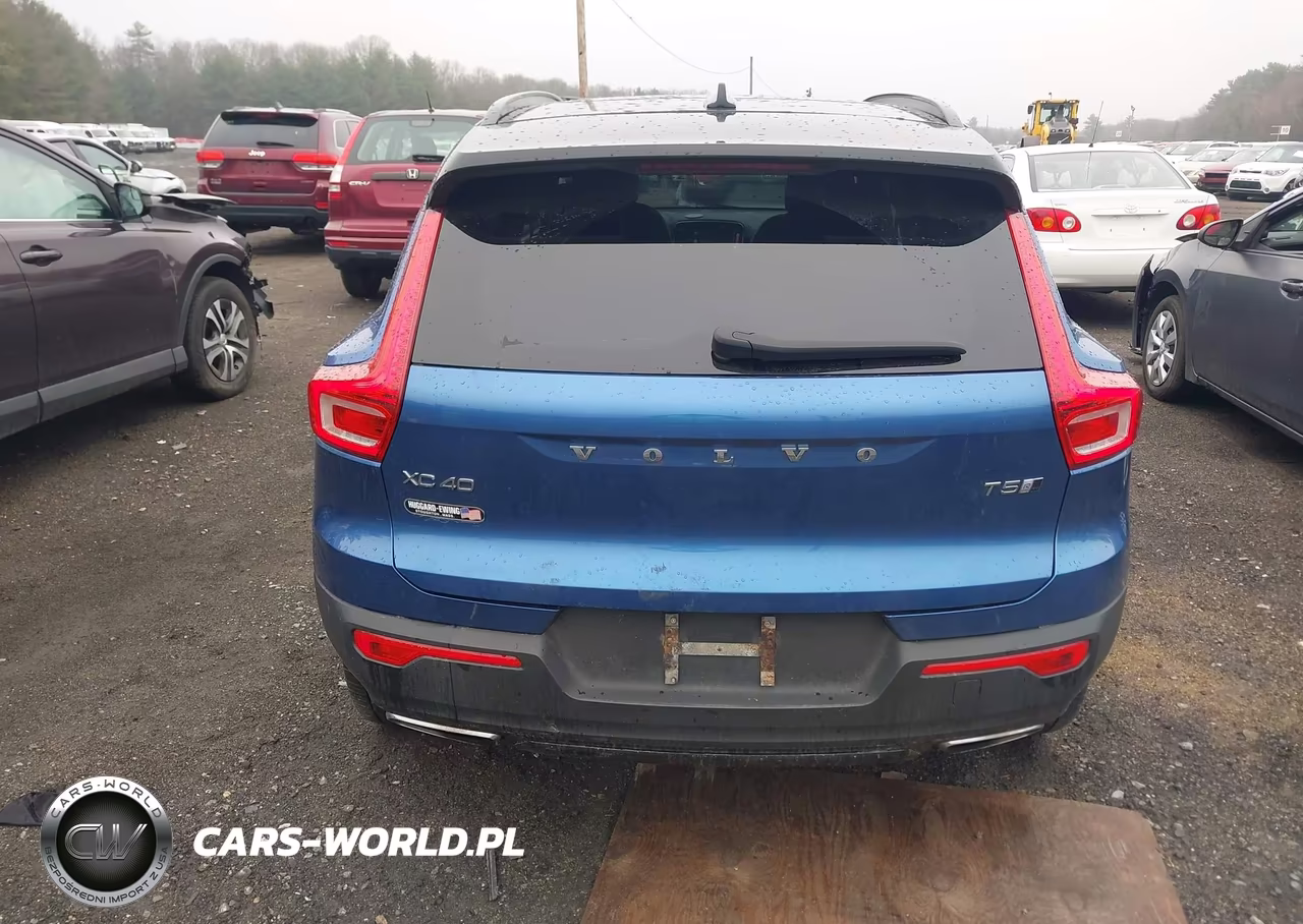 2019 Volvo Xc40 T5 Momentum-T5 R-Design VIN:YV4162XZ6K2005811 - 17