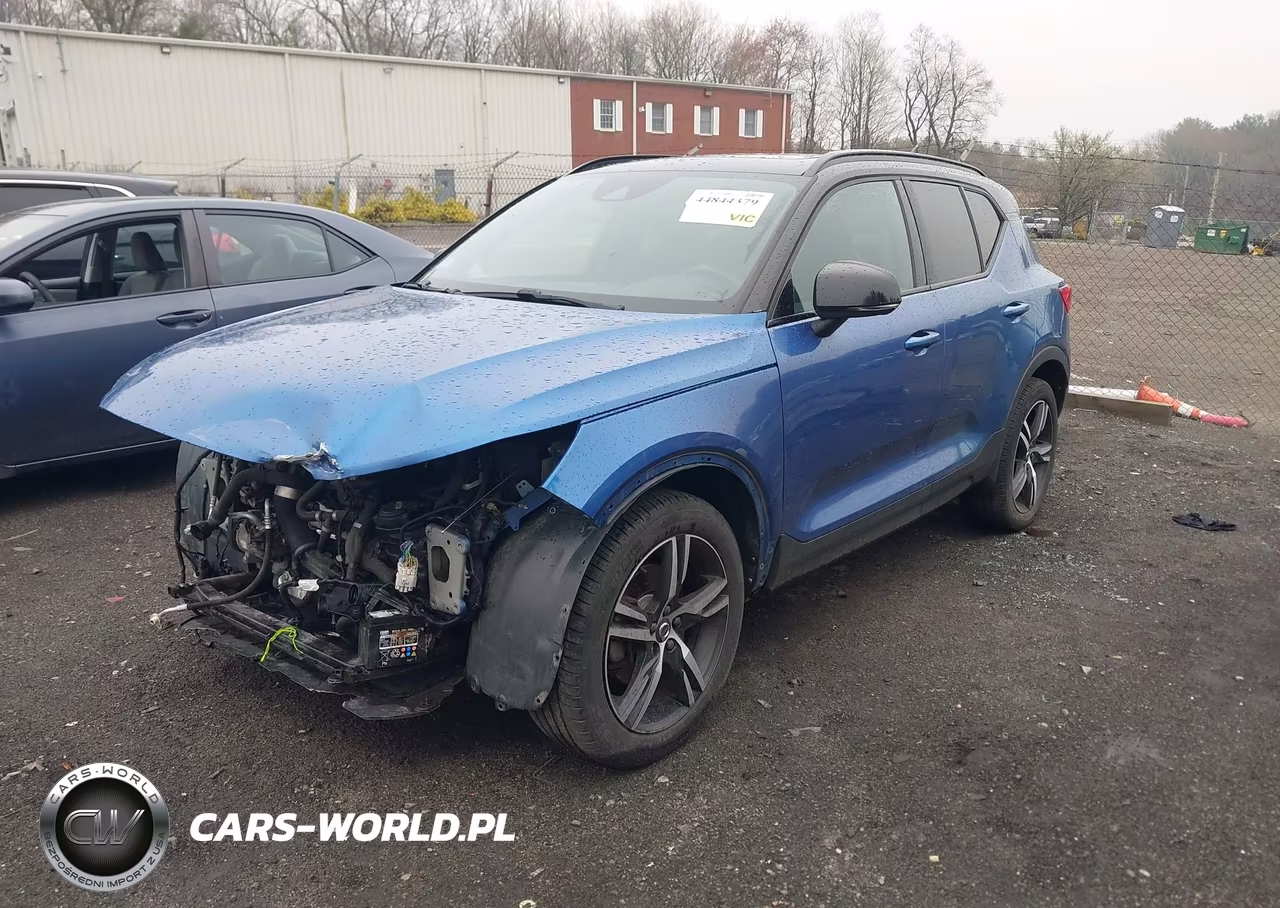 2019 Volvo Xc40 T5 Momentum-T5 R-Design VIN:YV4162XZ6K2005811 - 2