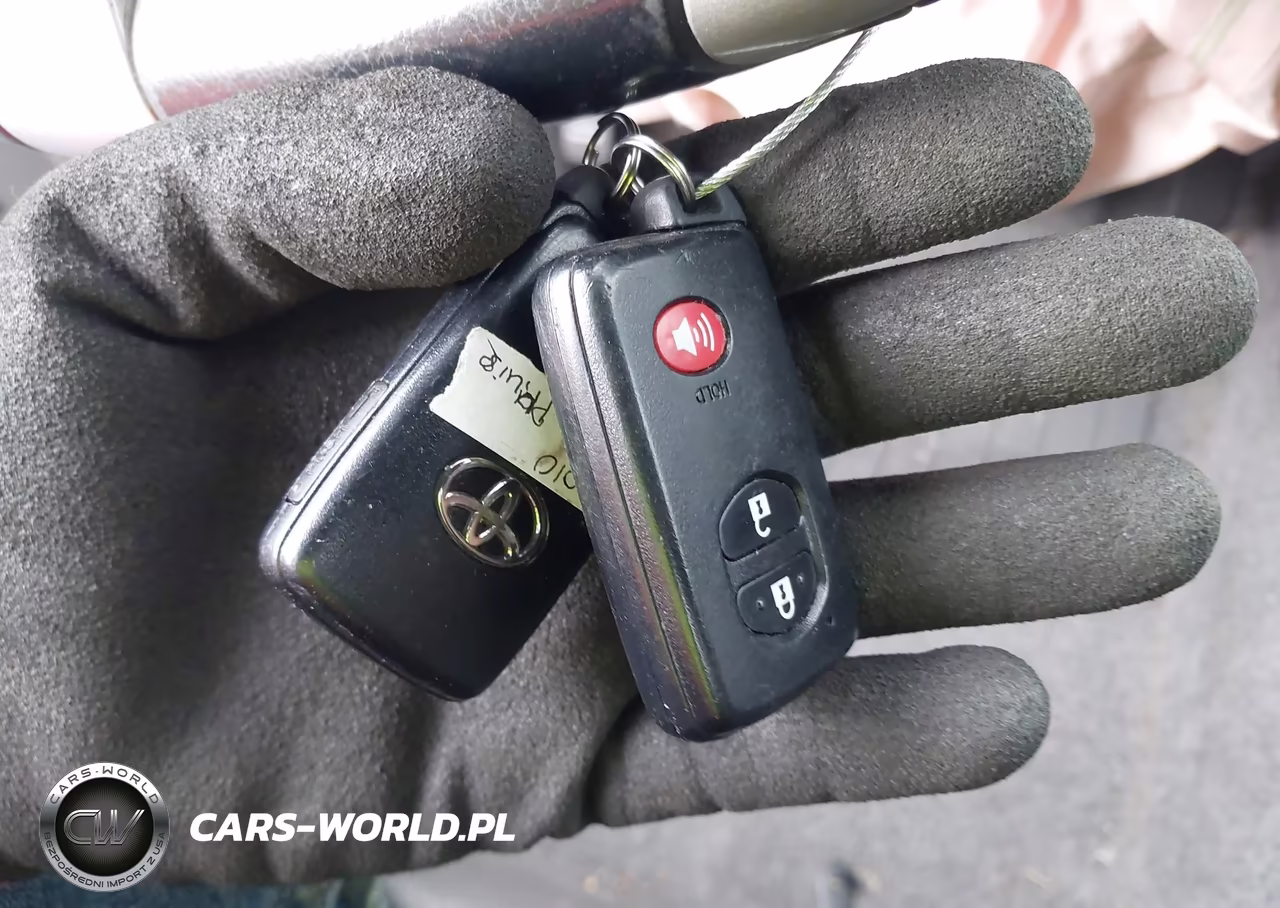 2010 Toyota Prius Iv VIN:JTDKN3DU3A0013335 - 11