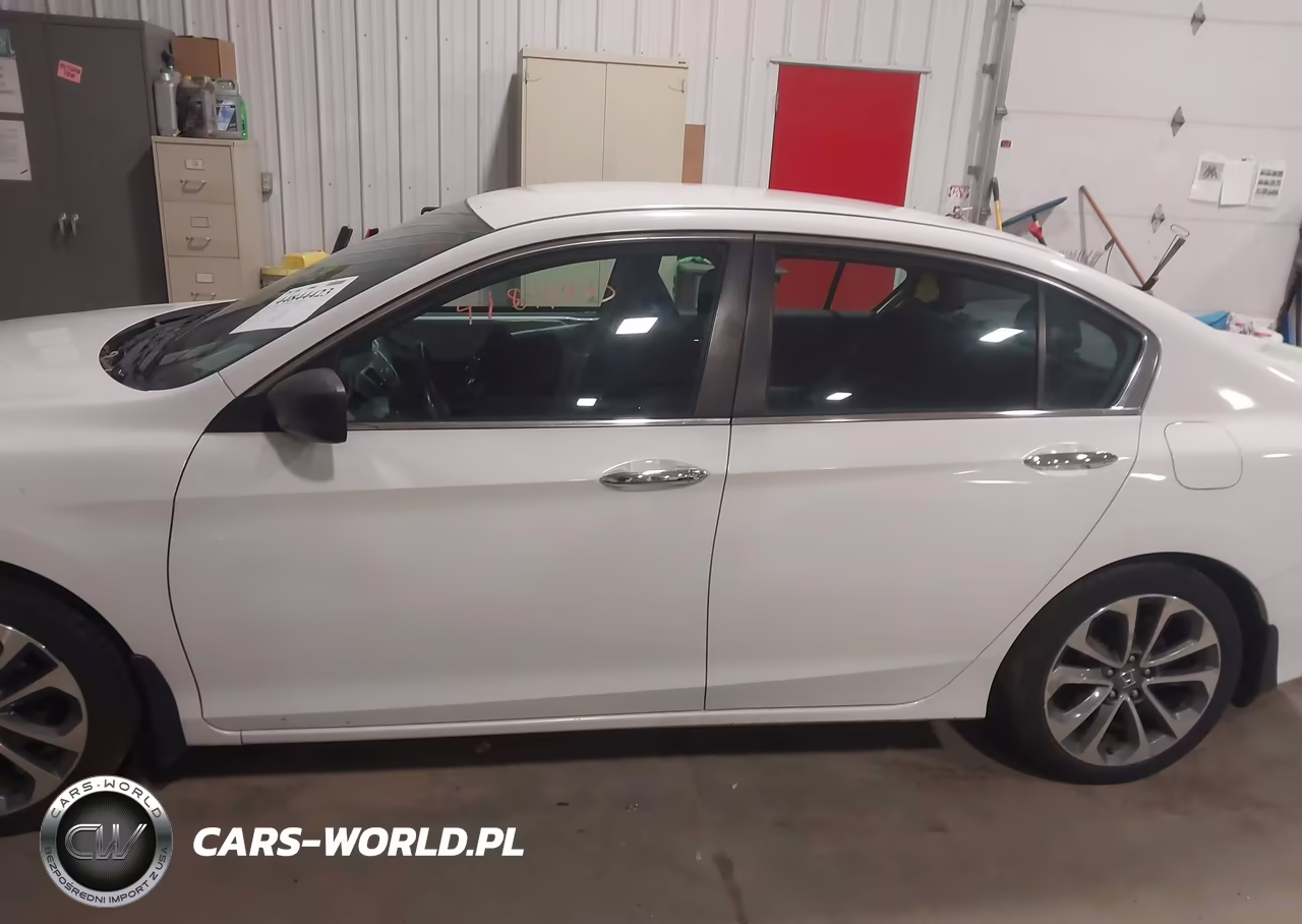 2015 Honda Accord Sport VIN:1HGCR2F58FA249085 - 14