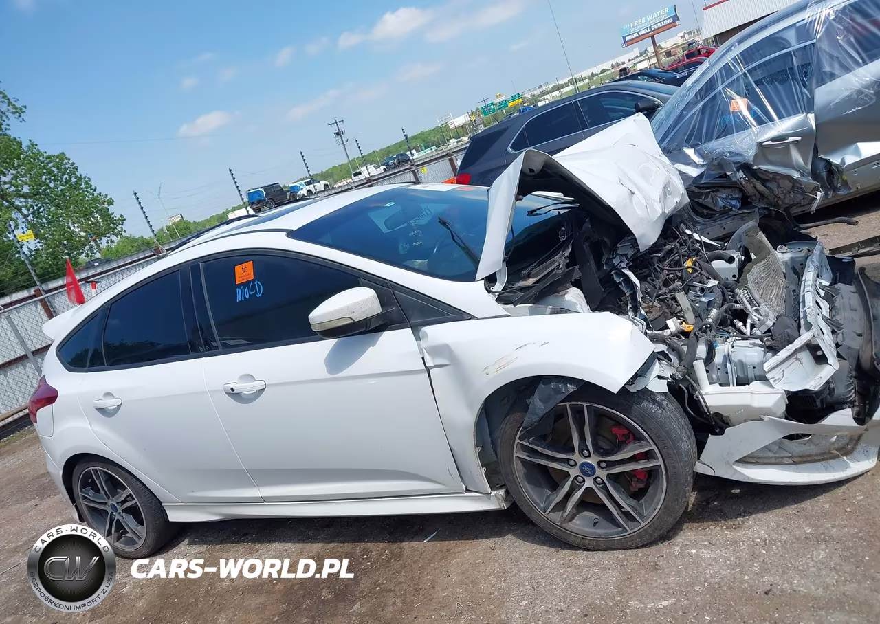 2017 Ford Focus St VIN:1FADP3L98HL318599 - 13