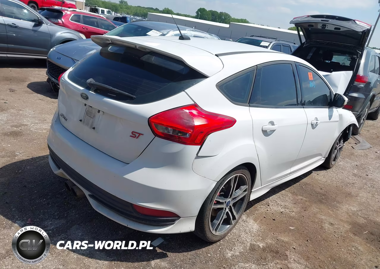 2017 Ford Focus St VIN:1FADP3L98HL318599 - 4