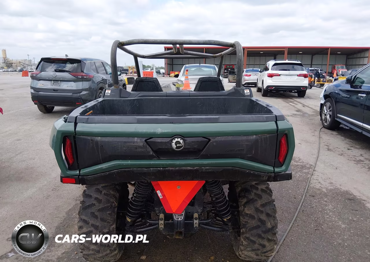 2023 Can-Am Commander Dps 1000R VIN:3JBAGAX41PK000139 - 17