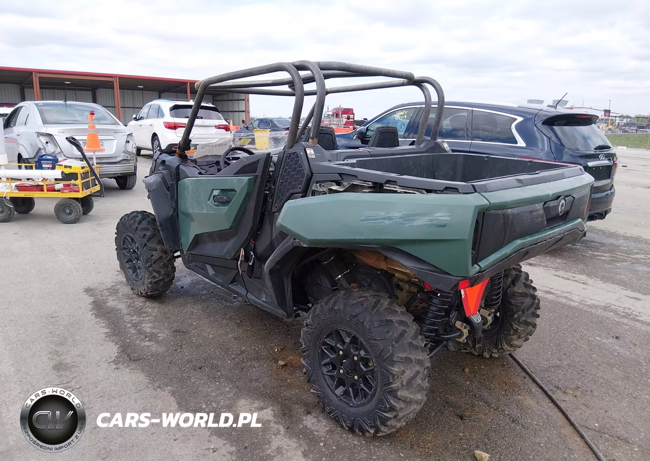 2023 Can-Am Commander Dps 1000R VIN:3JBAGAX41PK000139 - 3