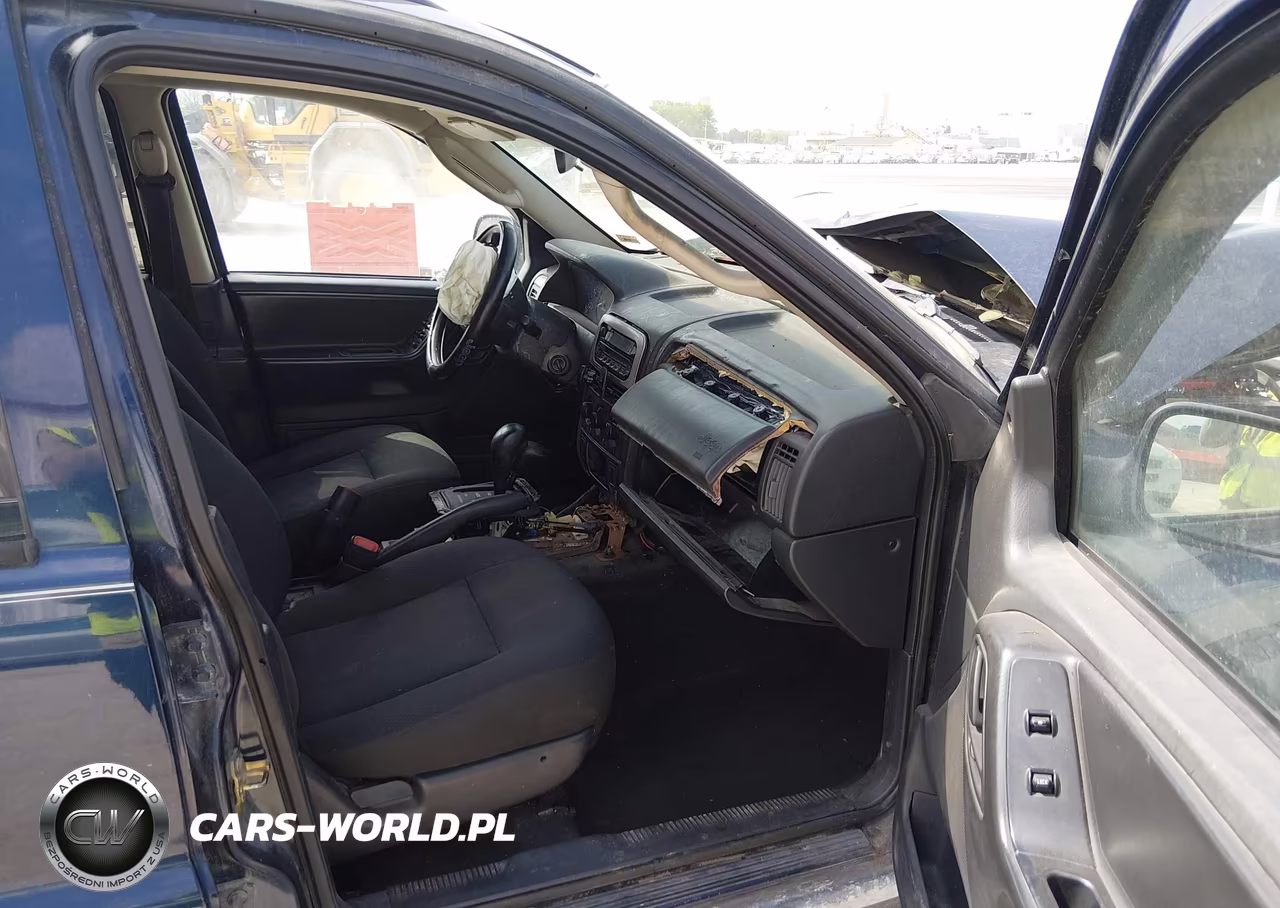 2004 Jeep Grand Cherokee Laredo VIN:1J4GW48S14C330822 - 5