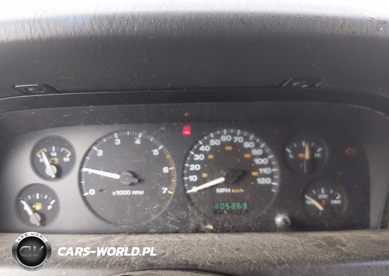 2004 Jeep Grand Cherokee Laredo VIN:1J4GW48S14C330822 - 7