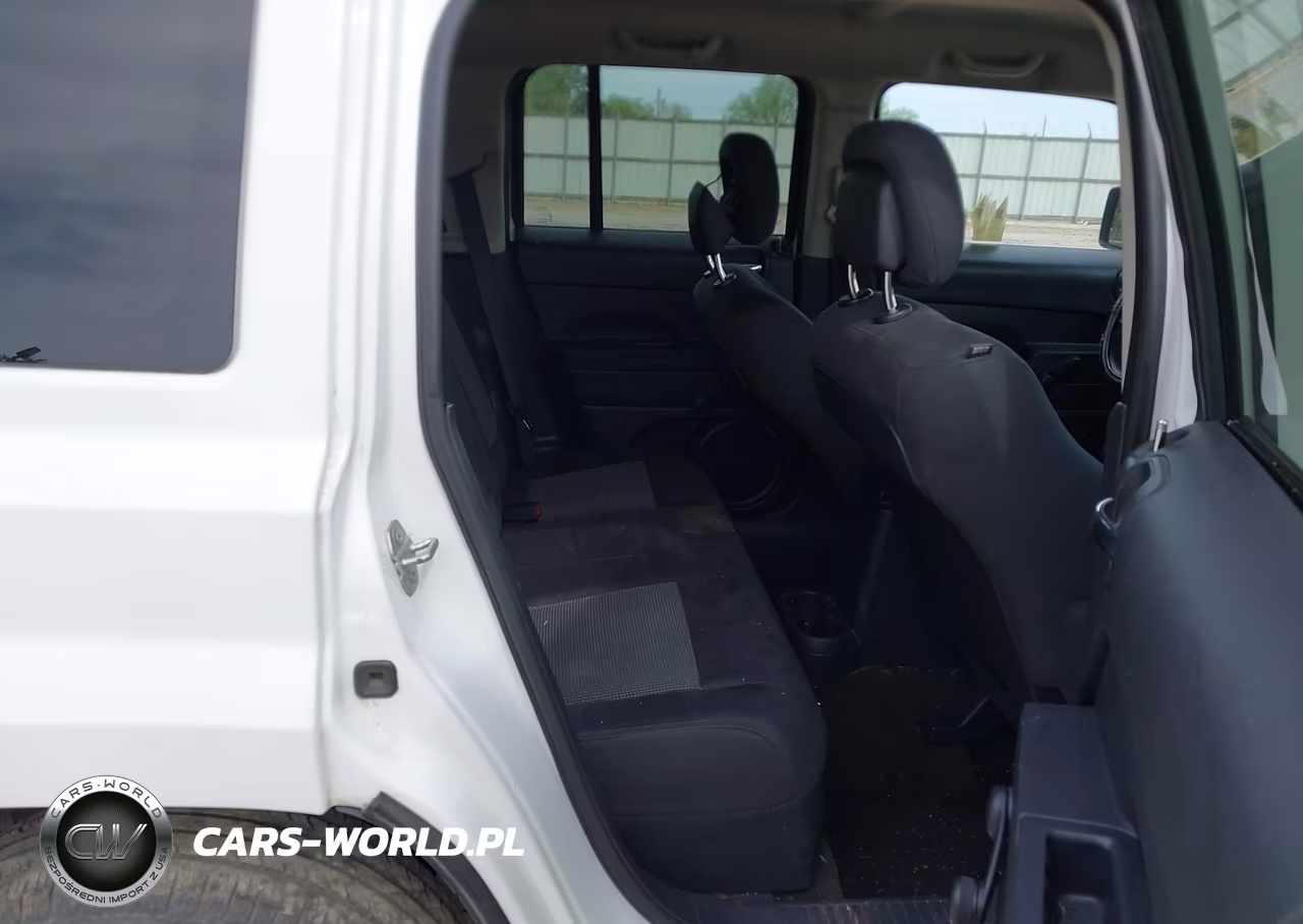 2015 Jeep Patriot Sport VIN:1C4NJPBB4FD342997 - 8