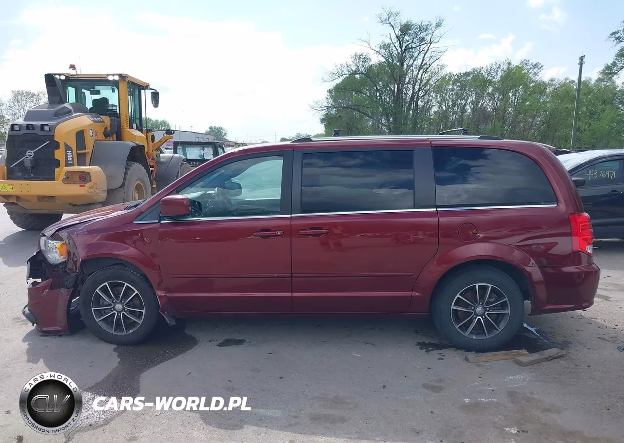 2017 Dodge Grand Caravan Sxt VIN:2C4RDGCG9HR696078 - 14