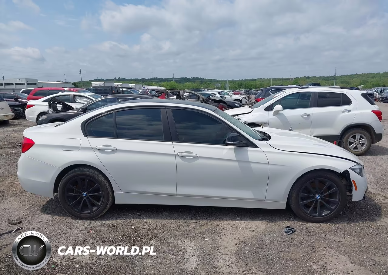 2017 BMW 320I VIN:WBA8E1G32HNU18016 - 13