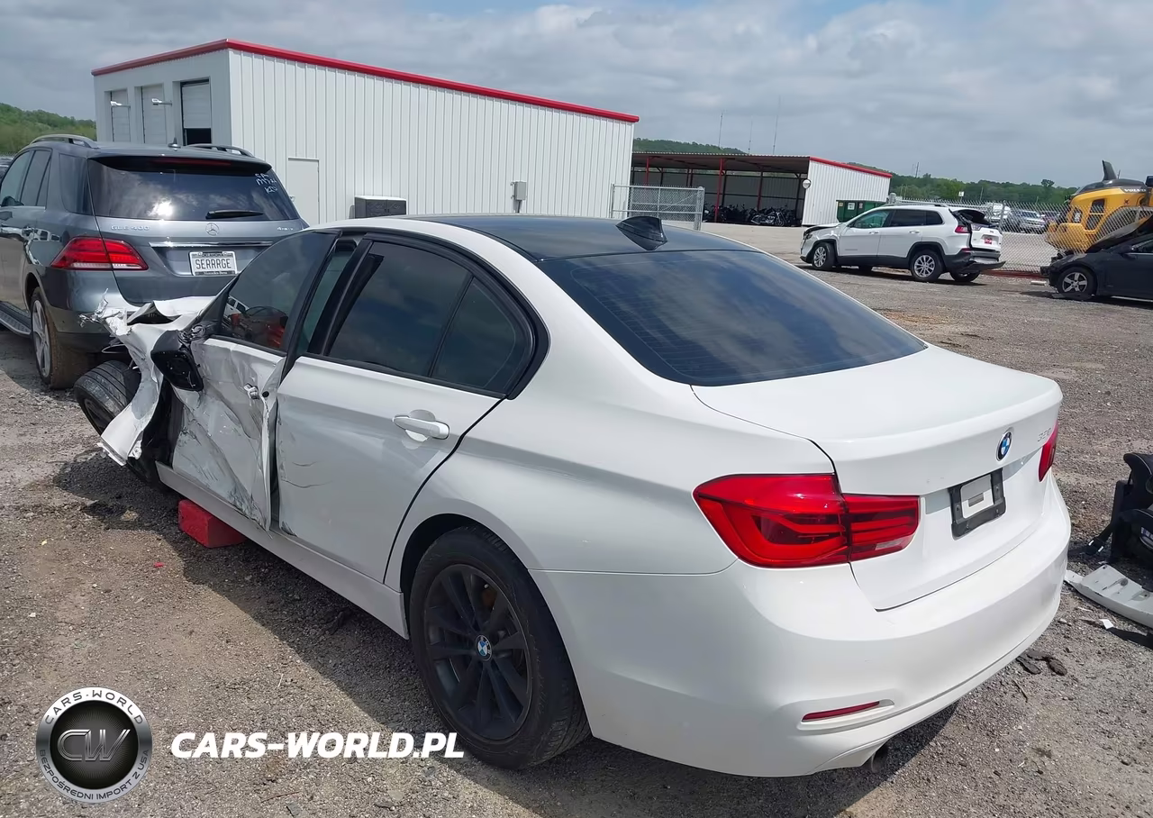 2017 BMW 320I VIN:WBA8E1G32HNU18016 - 3