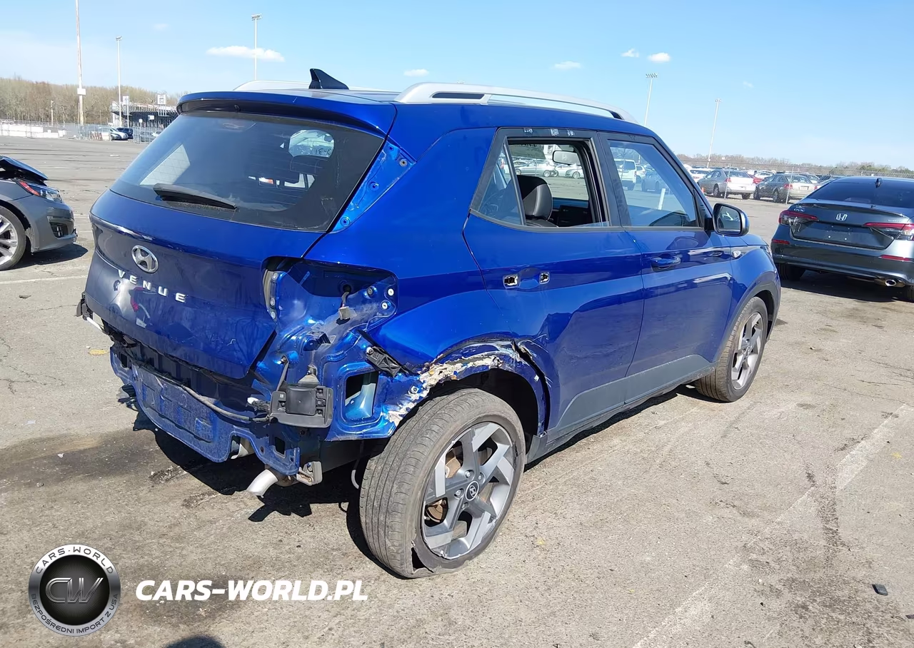 2022 Hyundai Venue Limited VIN:KMHRC8A32NU179675 - 4