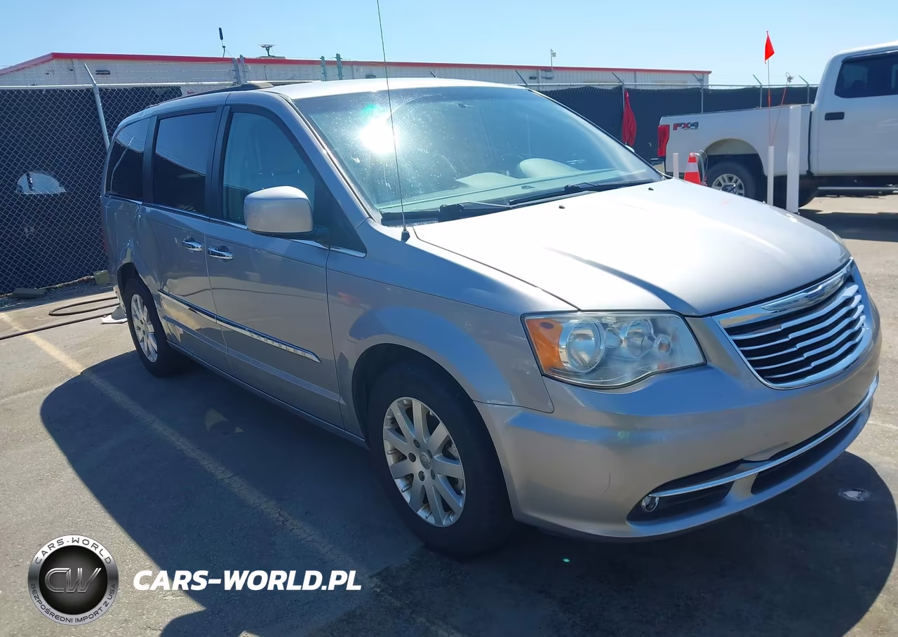 2014 Chrysler Town & Country Touring